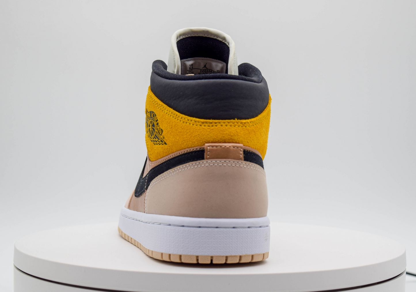 Air Jordan 1 Mid Particle Beige